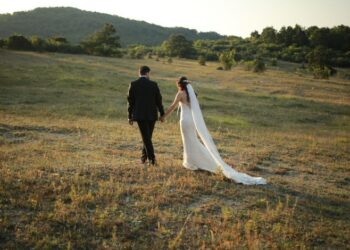 is emily compagno married