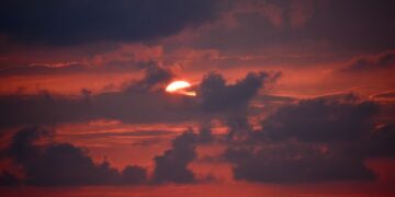 what time is sunrise and sunset tomorrow