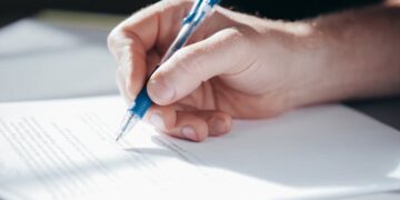 When Legal Issues Threaten Your Business, Knowing Where to Turn Matters