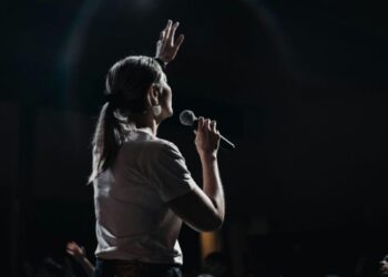 female singers from britain