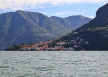 How Far Is Lake Como From Milan?